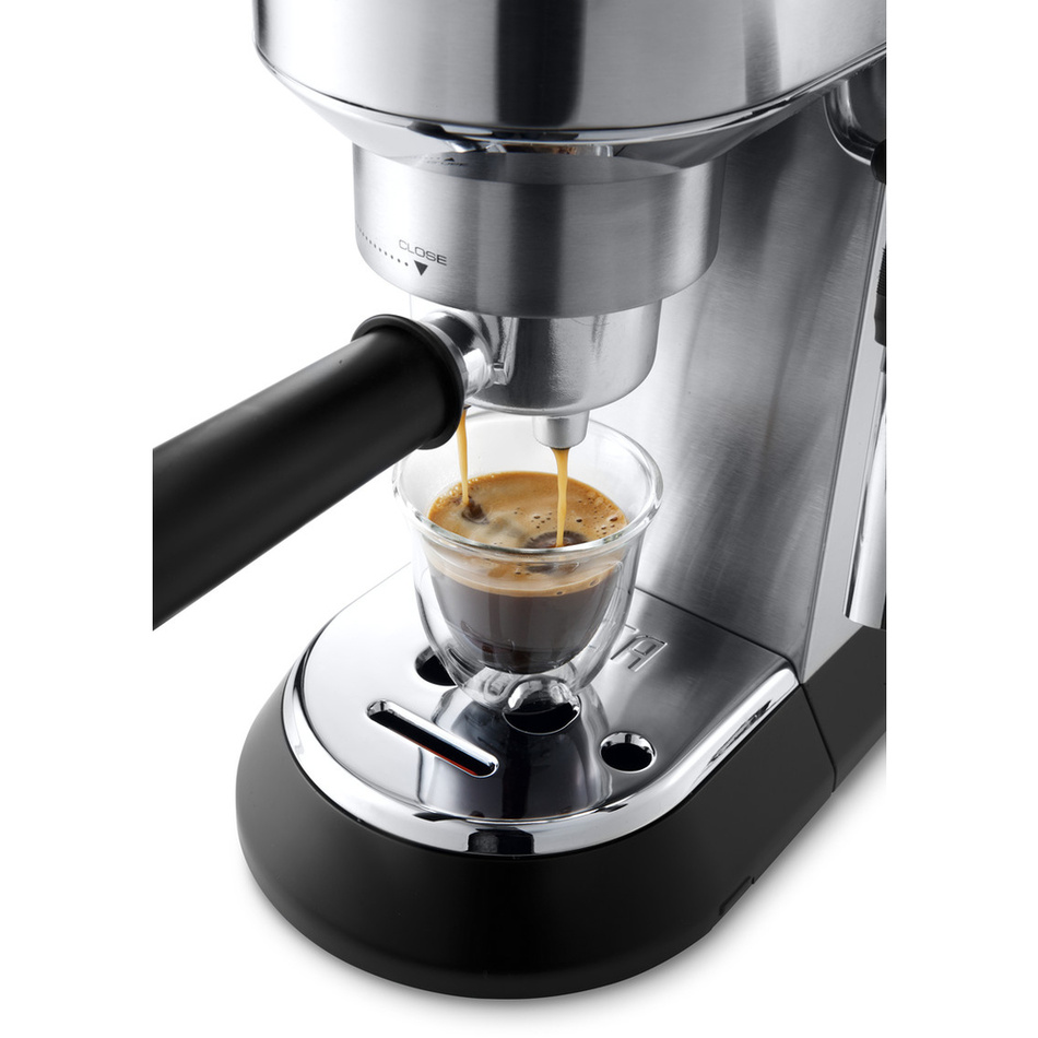 Delonghi EC 685.M Pákové espresso, stříbrná