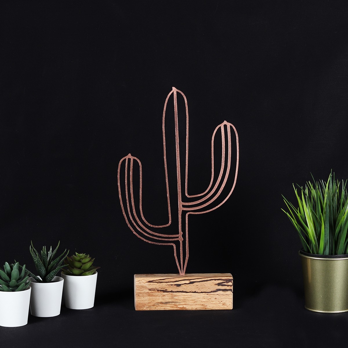 Hanah Home Kovová dekorace Cactus 37 cm bronzová