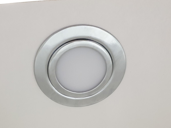 Koupelnová zrcadlová skříň VR 21 s LED osvětlením, bílá/beton Z EXPOZICE PRODEJNY, II. jakost